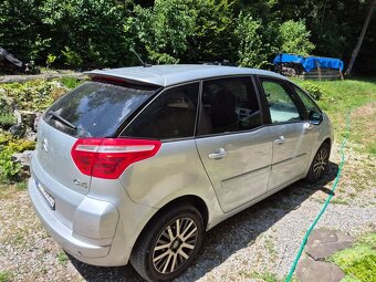 Predám Citroen C4 Picasso 1.6 HDI r.v. 2008 - 4