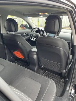 Kia sportage - 4