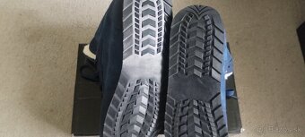 Predám čisto nové botasky za skvelú cenu. - 4