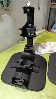 Magnetické nosiče lyží alebo snowboardov na strechu - 4
