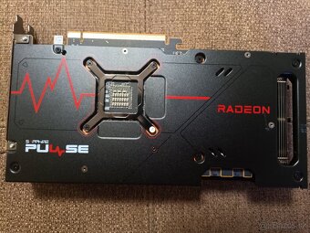 SAPPHIRE Pulse Radeon RX 7600 XT 16GB - 4