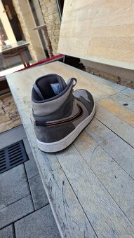 Predám Air Jordan 1 MID SE - 4