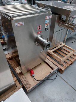 Mlynček na mäso Technologis JR 100 mäsiarsky vlk - 4