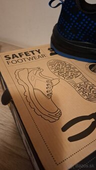 Pracovná obuv 46 - 4