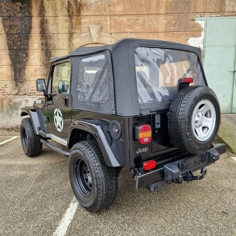Jeep Wrangler TJ 2.5i Sport 4x4 - 4