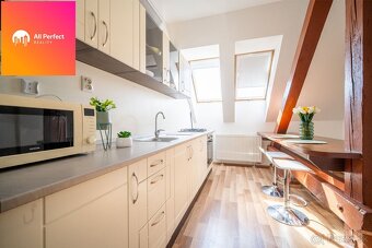 ŠTÝLOVÝ PODKROVNÝ 2-IZBOVÝ BYT V CENTRE NITRY – ŠTÚROVA ULIC - 4