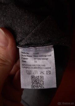 Širší pulóver s 3/4 rukávmi - 4