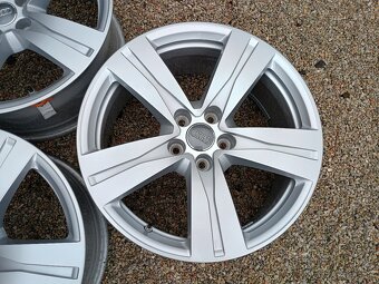 Alu disky originál Audi Q7, 5x112 R18 - 4