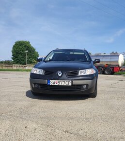 Renault Megane grandtour 1.9dCi - 4