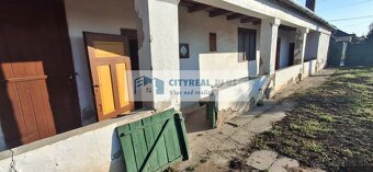 Ponúkame na predaj 100 ročný sedliacky dom v Tvrdošovciach - 4