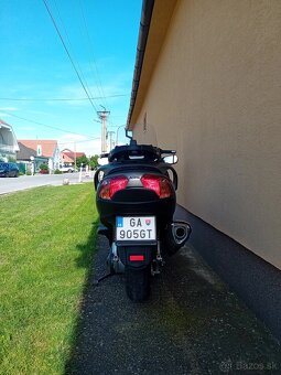 Suzuki Burgman 650 - 4