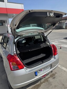 Suzuki Swift - 4