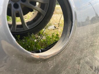 Predám kufrové dvere VW Golf 5 TDI, tmavošedá farba - 4