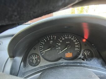 Opel Corsa - 4