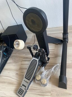 Elektricke bicie alesis - 4