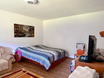 Predám kompletne zrekonštruovaný rodinný dom v obci Beňuš - 4