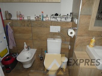 RK EXPRES - na predaj 3 izbový byt v Handlovej, kompletná re - 4