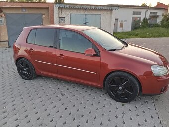 Volkswagen Golf 5 1.9 TDI 77kw rok 2007 - 4