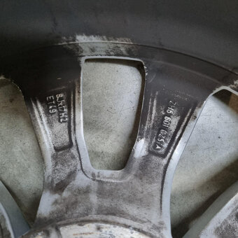 Volkswagen disky 5x120 R17 8J ET49 - 4