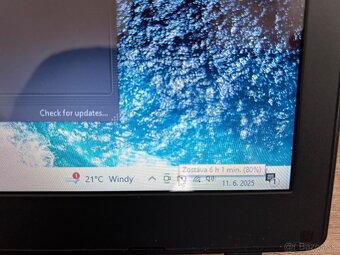 Medion Akoya e6436-15,6"HD/Intel 5405u/8gb ram,Intel HD 610 - 4