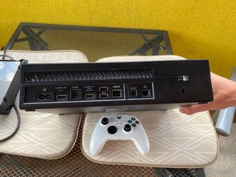 Xbox One 500Gb - 4