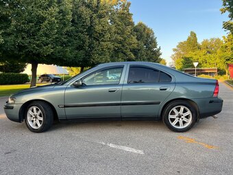 Predám nádherné auto Volvo S60, 2.4 turbodiesel, 2003. - 4