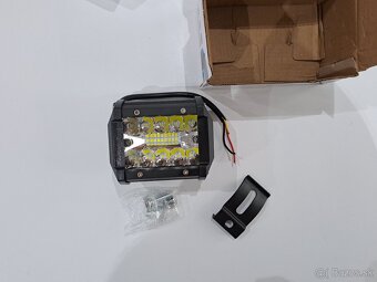 LED Pracovné svetlo 60W Diaľkove + držiaky - 4