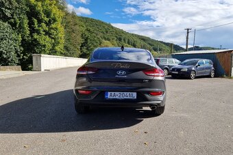 i30 Fastback 1,5 TGDi MHEV 103 kW 7DCT FAMILY - 4