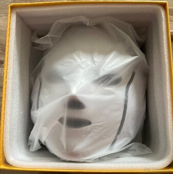 Ošetrujúca Led maska na tvár a krk/Nová - 4