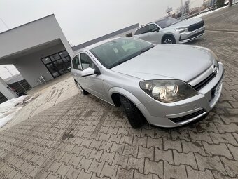 Opel Astra H - 4