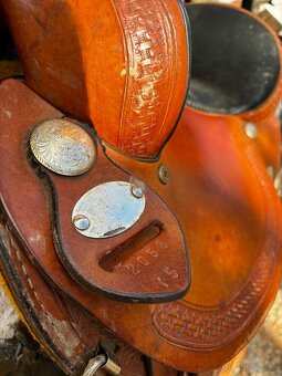 Westernove sedlo v type berrel - 4