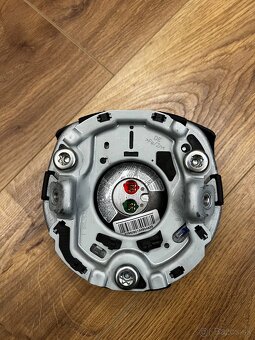 Audi airbag - 4
