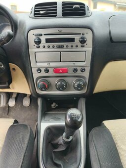 Alfa Romeo 147 1.6 Benzín - 4