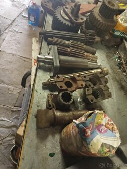 ND Zetor manžetové naprava.5545.5645.5745.6748.6948. - 4