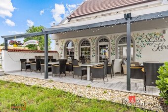 Reštaurácia + 3 izbový byt na predaj v Hamuliakove - 4