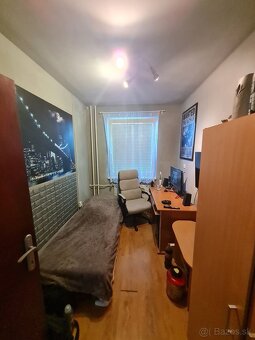 Predám 3-izbový byt na sídlisku Juh - 4