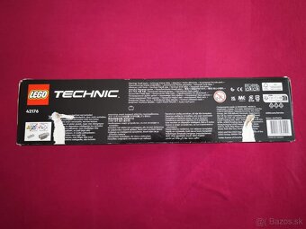 Predám LEGO® Technic 42176 Porsche GT4 e-Performance - 4