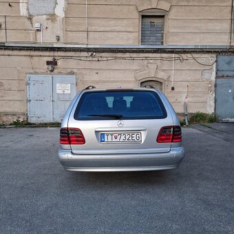 Mercedes Benz E320 W210 Avantgarde - 4
