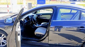 Volvo S60 - 4