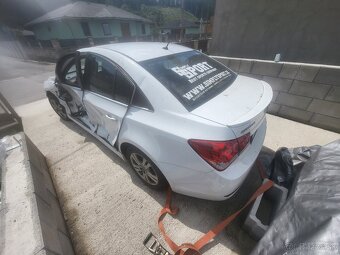 Predám burane auto v celku - 4