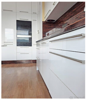 CENTRUM / 3i byt BB / PETELENOVA / BALKÓN / 100 m2 / PARKING - 4