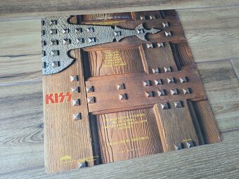 Lp KISS - Music from "The Elder" - 4