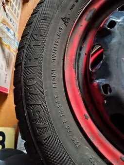 Predám jazdené zimné pneumatiky na kovových diskoch s puklic - 4