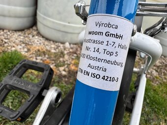 Predám detský bicykel WOOM 3 modrý s doplnkami. - 4