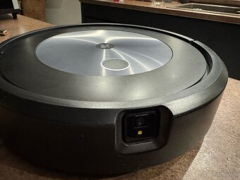 iRobot Roomba j7 - 4