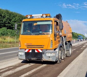 Predám zametacie auto IVECO - 4