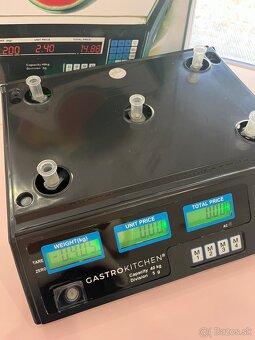 PREDÁM - Digitálna stolová váha 40kg/5g – čierna - 4