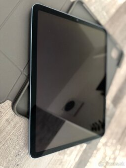 Apple iPad air M1 Modry - 4