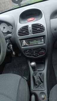 Peugeot 206sw - 4