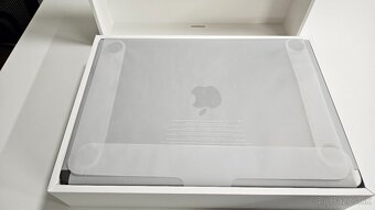 MacBook Air 13,6'' 2022 - 4